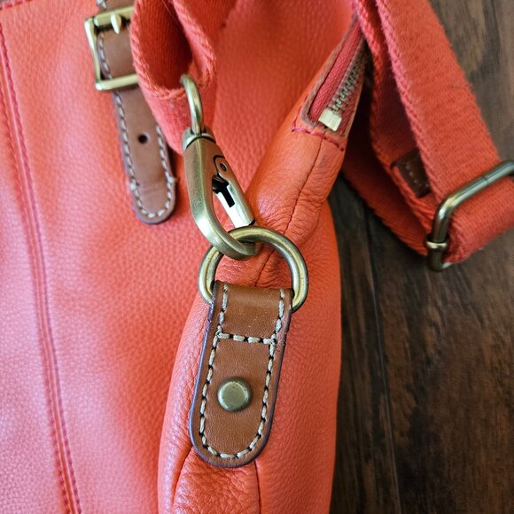 Fossil Explorer Orange Leather Foldover Crossbody Tote Shoulder Bag - Picture 9 of 14